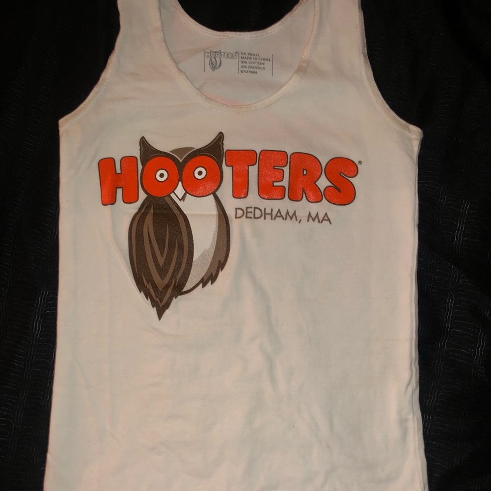 Hooters tank